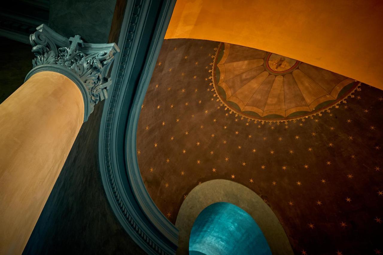 La Chapelle, Les Suites Du Palais, L'Unique 5 Etoiles De Nevers, Suite D'Exception, By Primo C0Nciergerie Екстер'єр фото