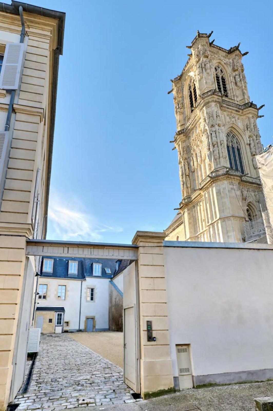 La Chapelle, Les Suites Du Palais, L'Unique 5 Etoiles De Nevers, Suite D'Exception, By Primo C0Nciergerie Екстер'єр фото